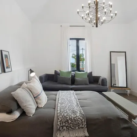 The Village Loft * Canico (Madeira)