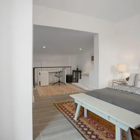 شاليه The Village Loft *