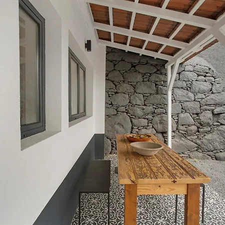 شاليه The Village Loft