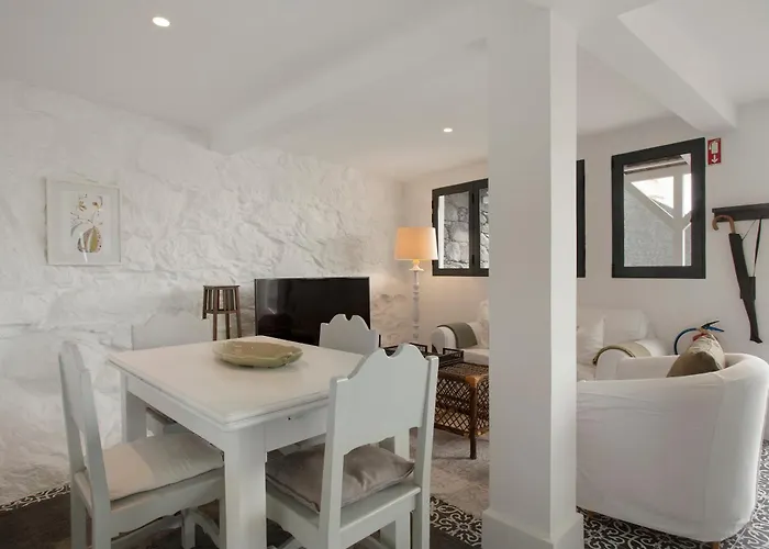 The Village Loft 木屋