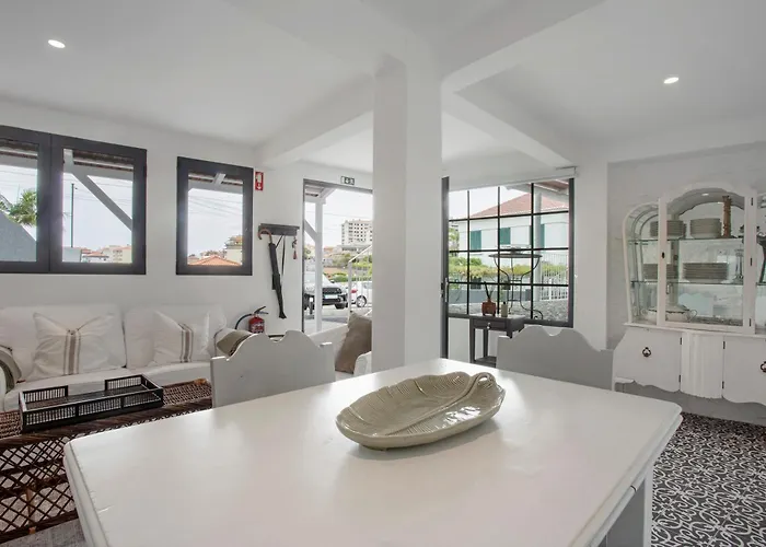 木屋 The Village Loft *